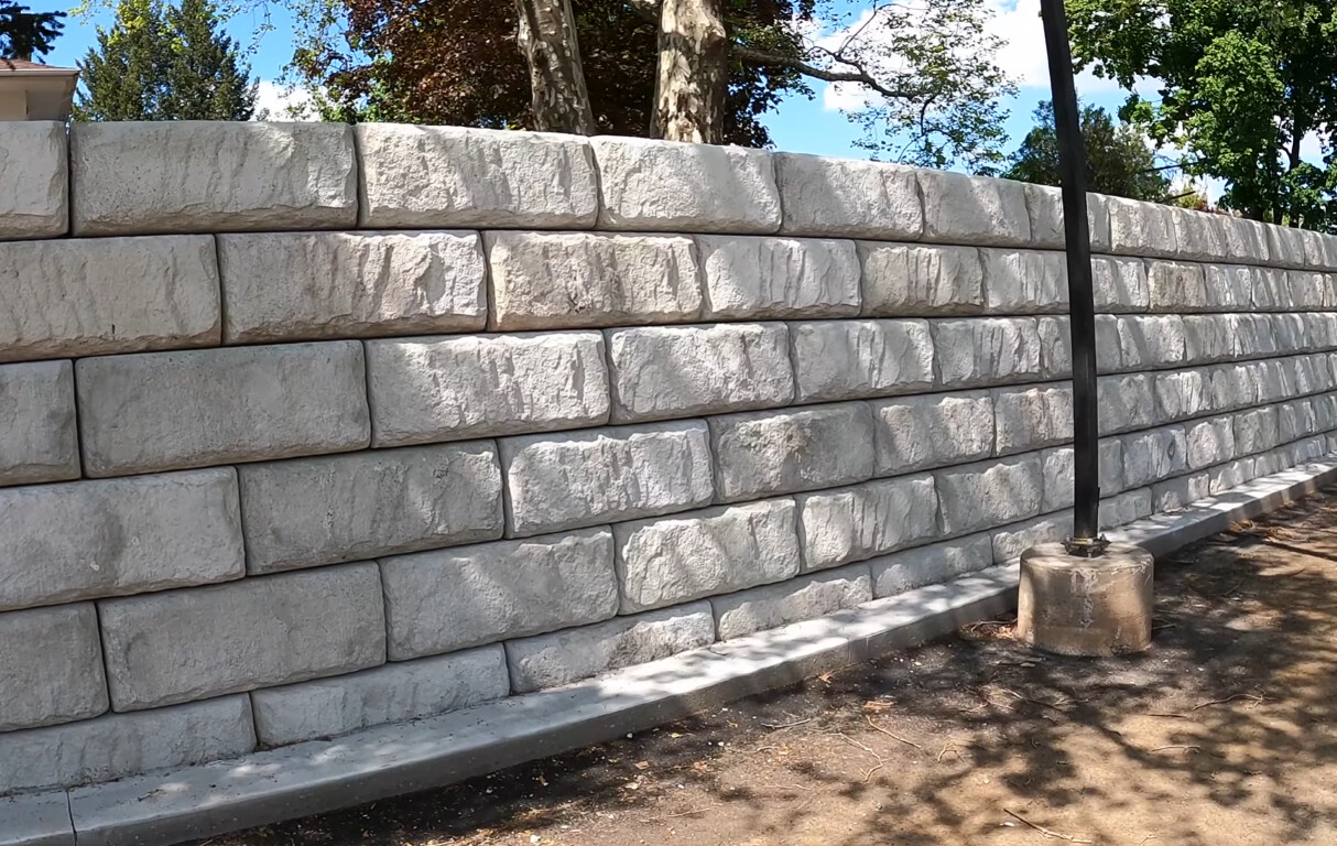 Concrete block retaining wall construction in McAllen